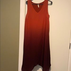 Soma ombré dress w/handkerchief hem sz L